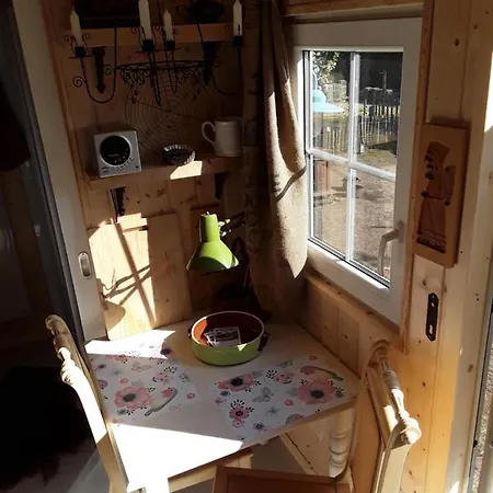 Holiday home Schaeferwagen Auf'm Minibauernhof In *